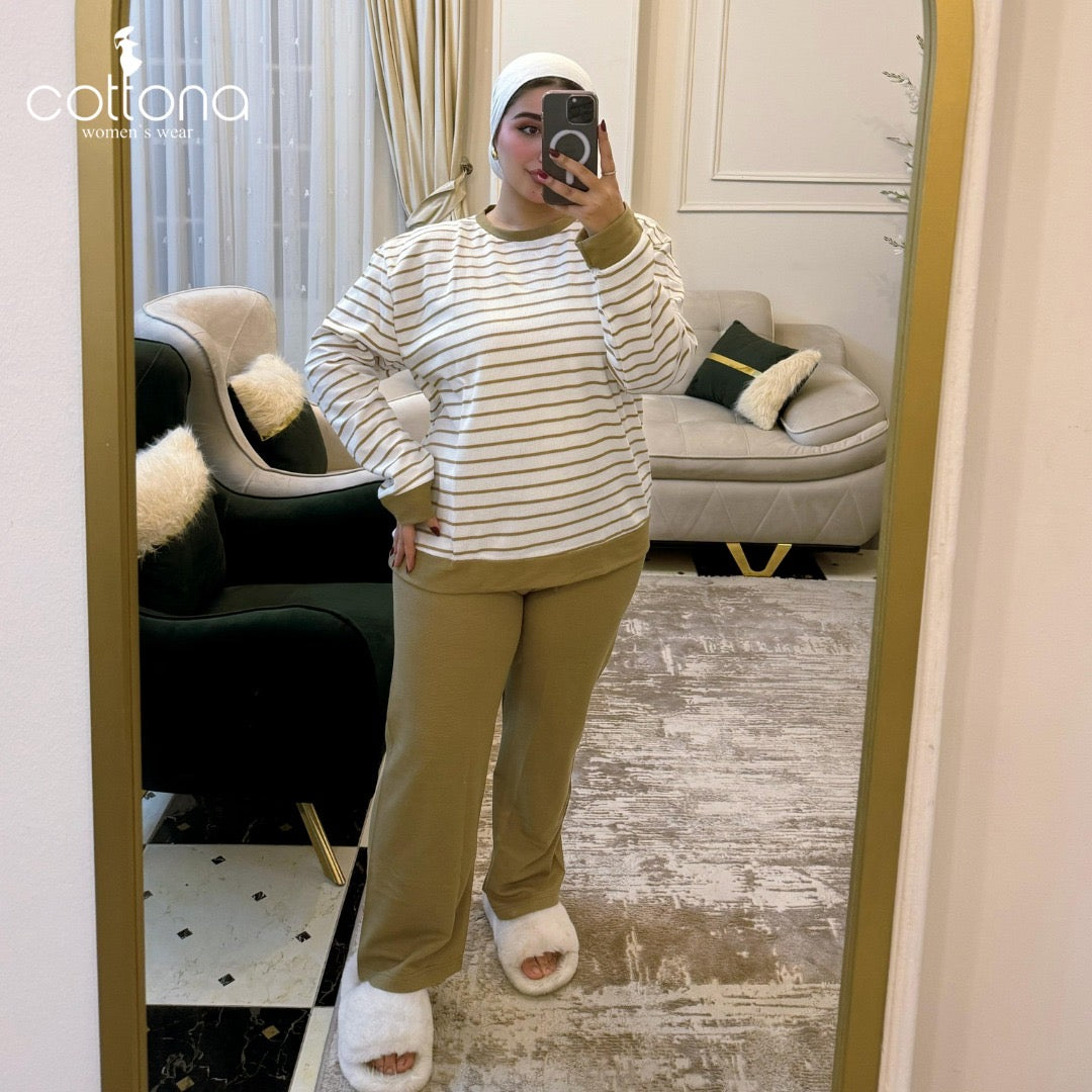 بيجامة سوت بنى